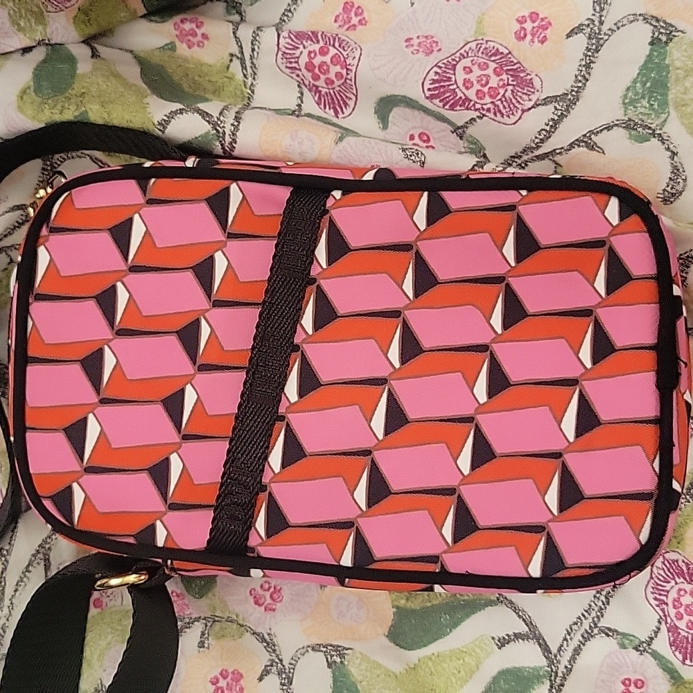 DVF Diane Von Furstenberg Target Cellphone Holder Pink Modern Geo Crossbody NWT